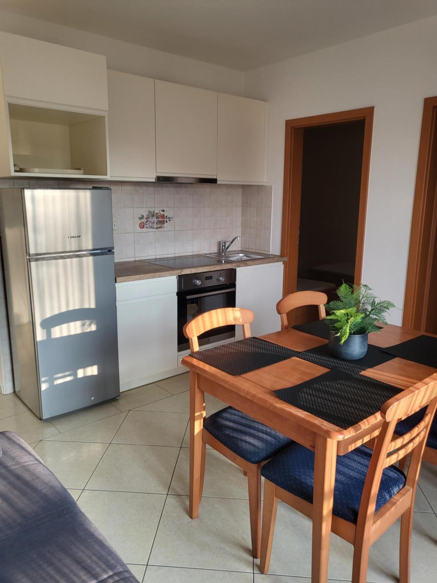Dalmacia Apartments Srima Eksteriør bilde