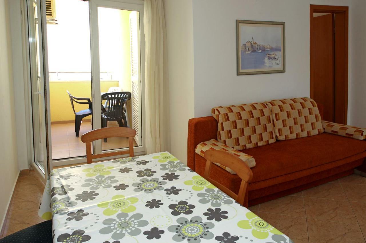 Dalmacia Apartments Srima Eksteriør bilde